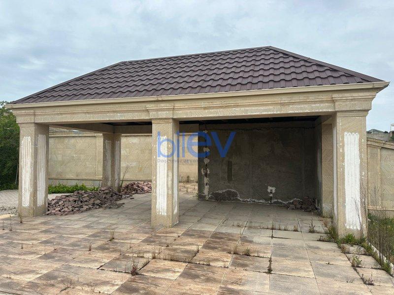 Satılır 10 otaqlı Həyət evi  300m², Bakı