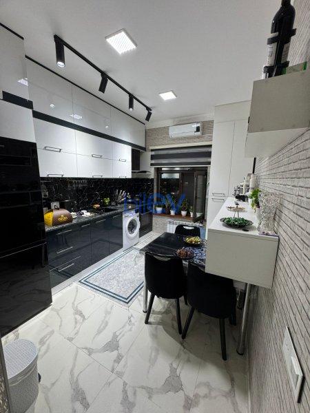 Satılır 2 otaqlı Yeni Tikili  70m², Xırdalan