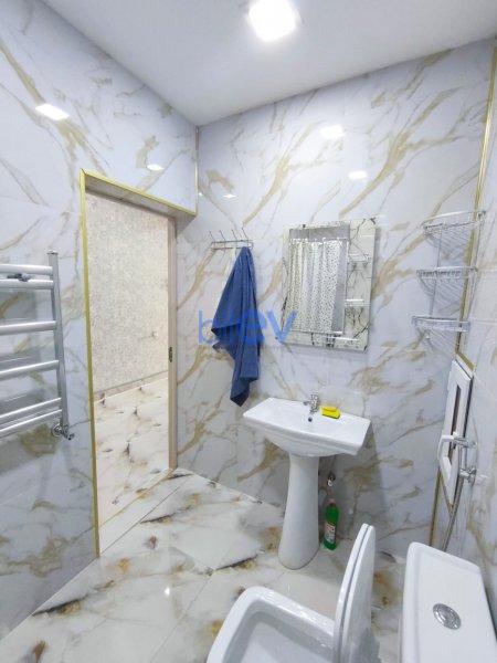 Kirayə (aylıq) 3 otaqlı Yeni Tikili  75m², Bakı