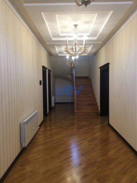 Satılır 5 otaqlı Həyət evi  200m², Bakı
