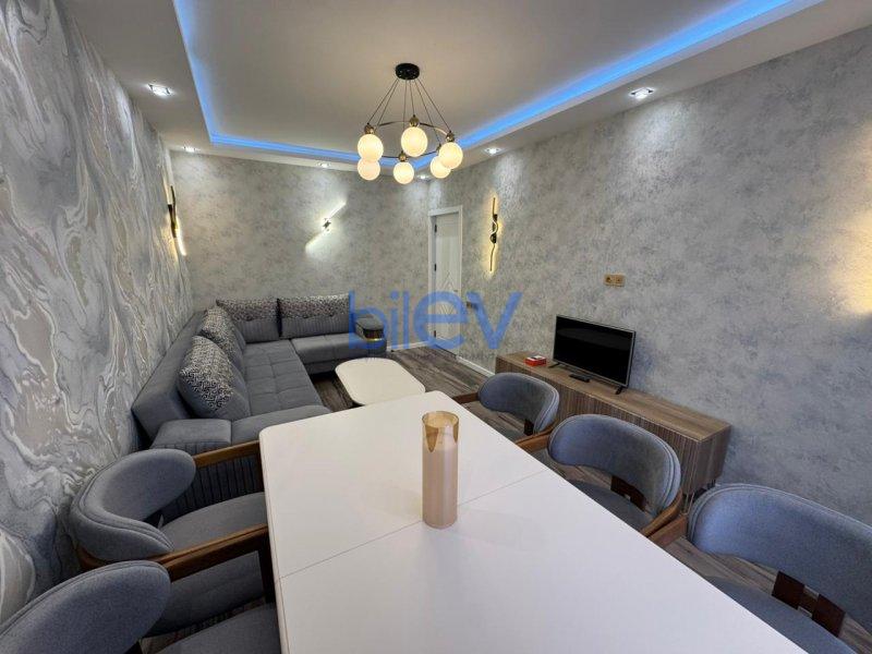 Kirayə (aylıq) 5 otaqlı Yeni Tikili  130m², Bakı