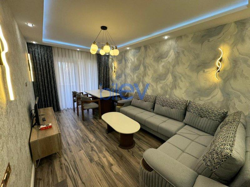 Kirayə (aylıq) 5 otaqlı Yeni Tikili  130m², Bakı