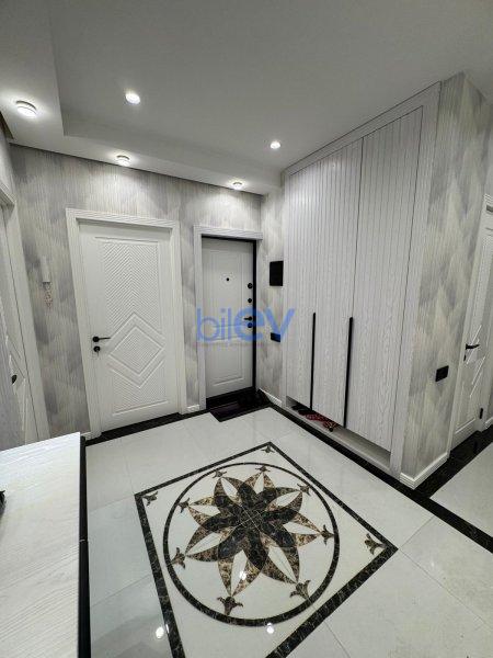 Kirayə (aylıq) 5 otaqlı Yeni Tikili  130m², Bakı