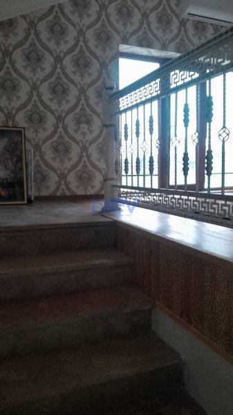 Satılır 4 otaqlı Həyət evi  180m², Bakı