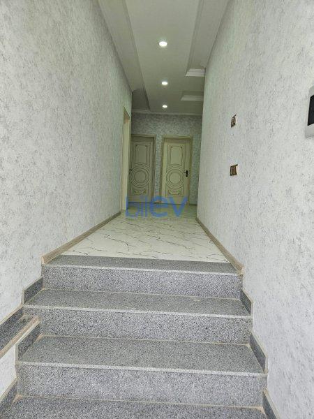 Satılır 7 otaqlı Həyət evi  240m², Bakı