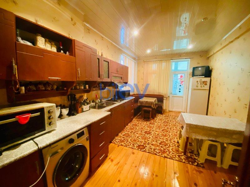 Satılır 3 otaqlı Yeni Tikili  140m², Bakı