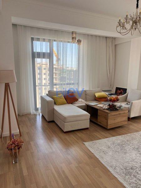 Kirayə (aylıq) 3 otaqlı Yeni Tikili  110m², Bakı
