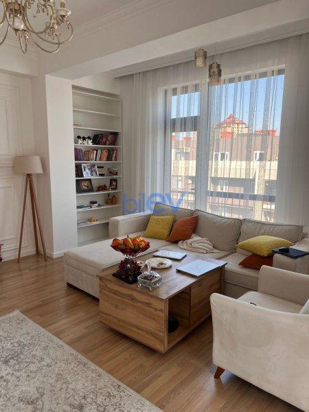 Kirayə (aylıq) 3 otaqlı Yeni Tikili  110m², Bakı