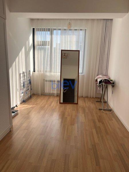 Kirayə (aylıq) 3 otaqlı Yeni Tikili  110m², Bakı