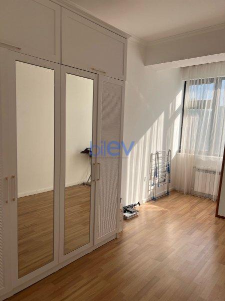 Kirayə (aylıq) 3 otaqlı Yeni Tikili  110m², Bakı