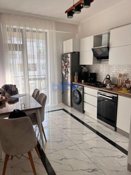 Kirayə (aylıq) 3 otaqlı Yeni Tikili  110m², Bakı