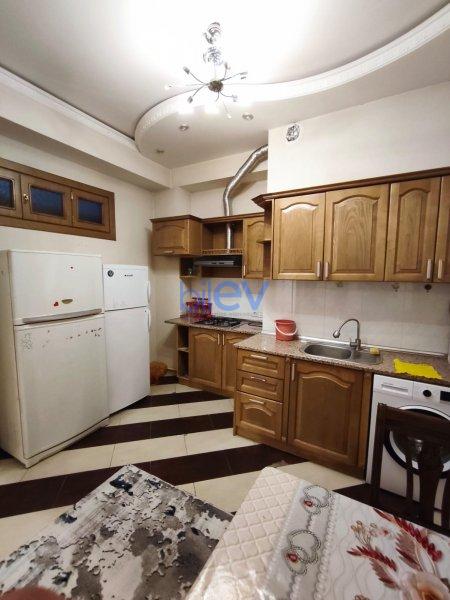 Kirayə (aylıq) 3 otaqlı Yeni Tikili  132m², Bakı