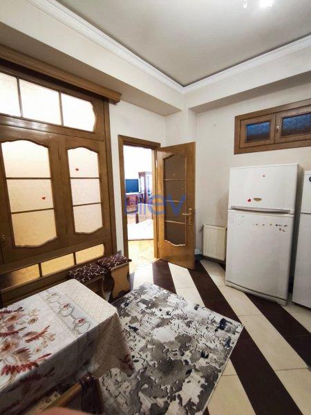 Kirayə (aylıq) 3 otaqlı Yeni Tikili  132m², Bakı