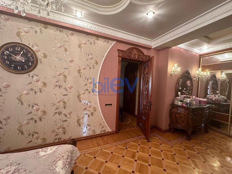 Satılır 4 otaqlı Yeni Tikili  160m², Bakı