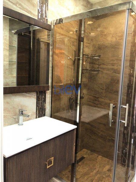 Kirayə (aylıq) 4 otaqlı Yeni Tikili  150m², Bakı