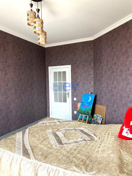 Kirayə (aylıq) 3 otaqlı Yeni Tikili  110m², Bakı