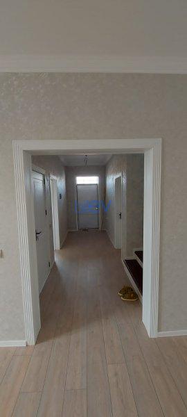 Satılır 5 otaqlı Həyət evi  220m², Bakı