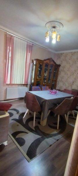 Satılır 3 otaqlı Yeni Tikili  200m², Bakı