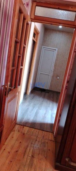Satılır 3 otaqlı Yeni Tikili  200m², Bakı