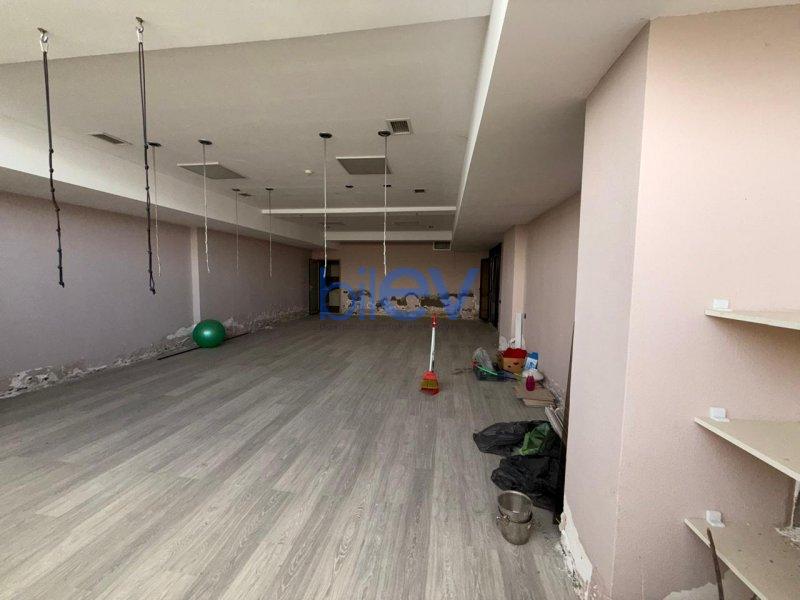 Kirayə (aylıq) 4 otaqlı Obyekt  250m², Bakı