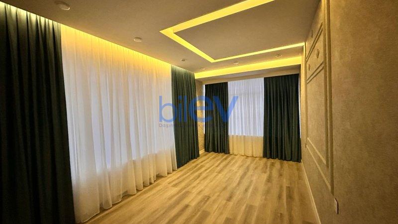 Satılır 3 otaqlı Yeni Tikili  144m², Bakı