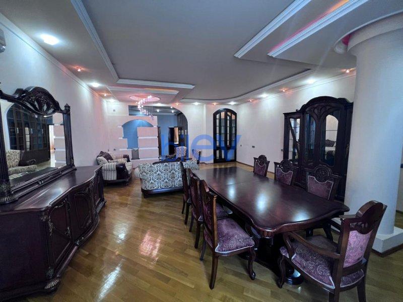 Satılır 3 otaqlı Yeni Tikili  152m², Bakı