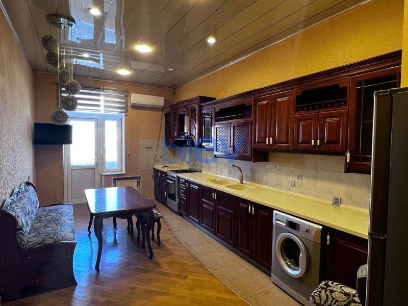 Satılır 3 otaqlı Yeni Tikili  152m², Bakı