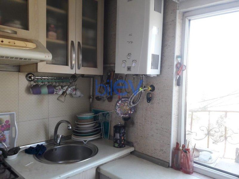 Satılır 3 otaqlı Köhnə Tikili  81m², Bakı