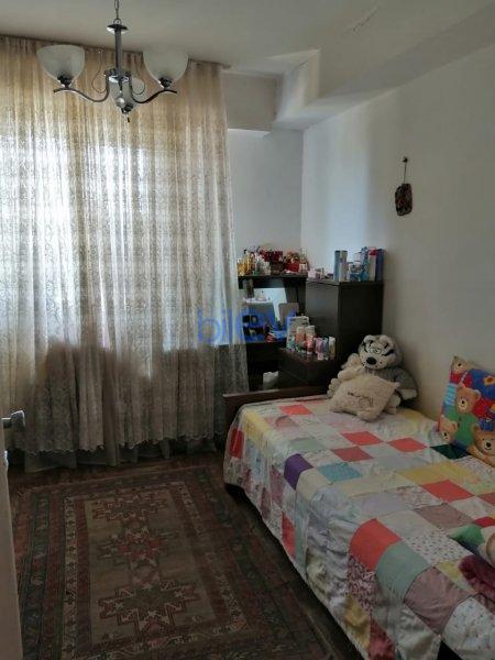 Satılır 3 otaqlı Köhnə Tikili  81m², Bakı
