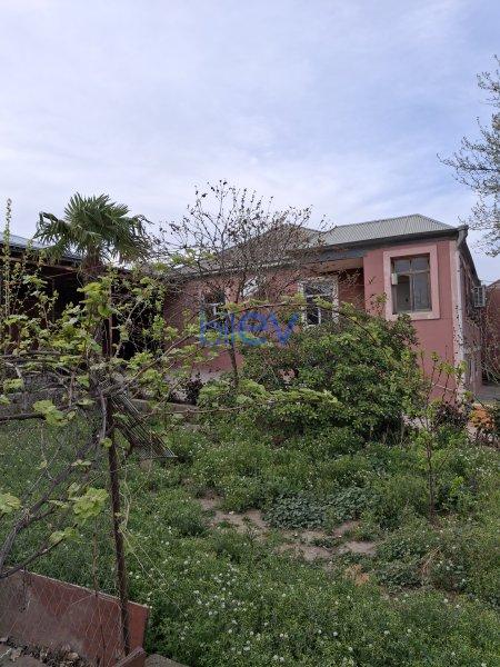 Satılır 4 otaqlı Həyət evi  120m², Bakı