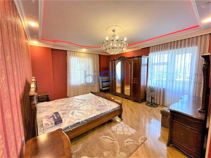 Kirayə (aylıq) 3 otaqlı Yeni Tikili  130m², Bakı