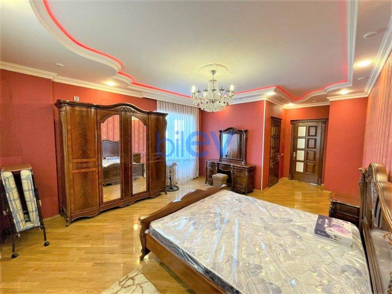 Kirayə (aylıq) 3 otaqlı Yeni Tikili  130m², Bakı