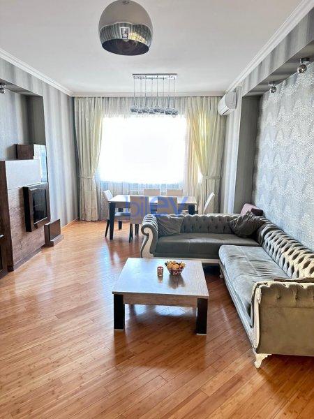 Kirayə (aylıq) 3 otaqlı Yeni Tikili  100m², Bakı