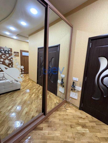 Kirayə (aylıq) 2 otaqlı Yeni Tikili  100m², Bakı