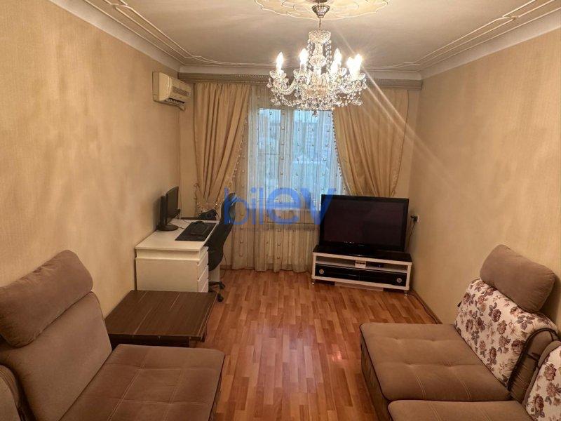 Satılır 3 otaqlı Köhnə Tikili  72m², Bakı