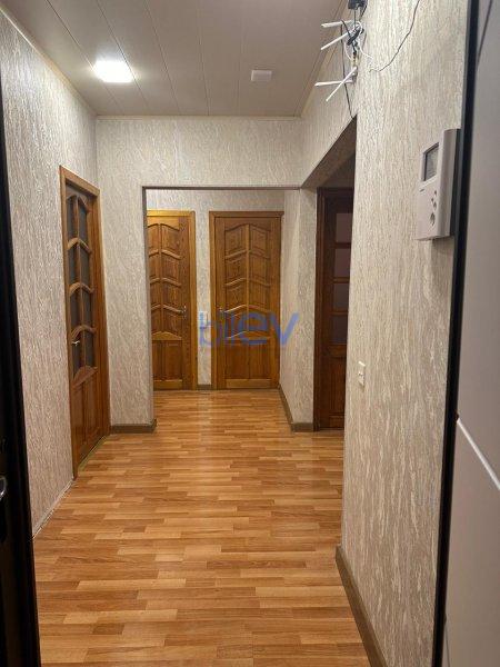 Satılır 3 otaqlı Köhnə Tikili  72m², Bakı