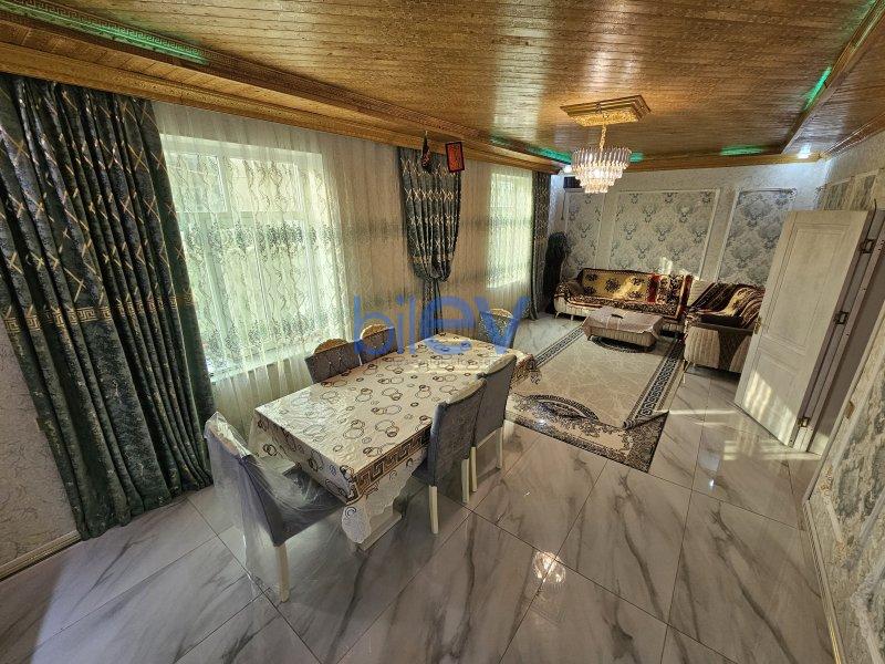 Satılır 4 otaqlı Həyət evi  160m², Bakı