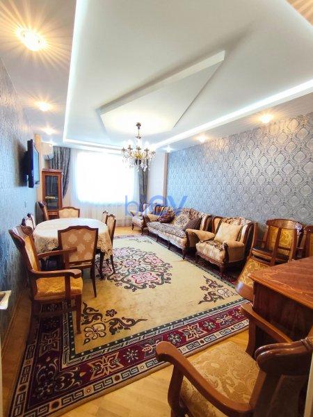 Kirayə (aylıq) 3 otaqlı Yeni Tikili  130m², Bakı