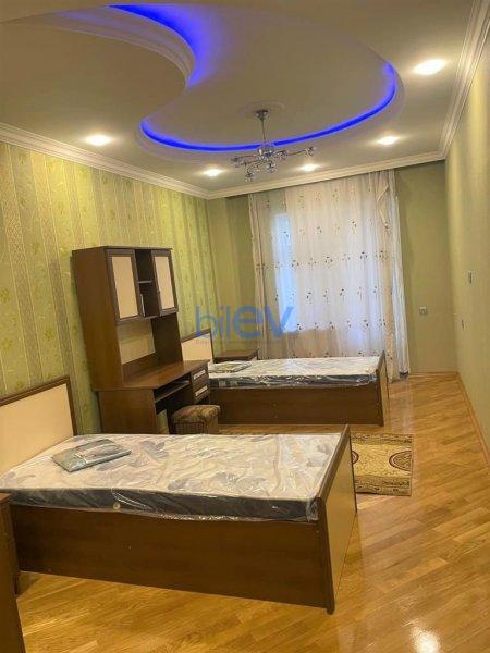 Kirayə (aylıq) 3 otaqlı Yeni Tikili  132m², Bakı