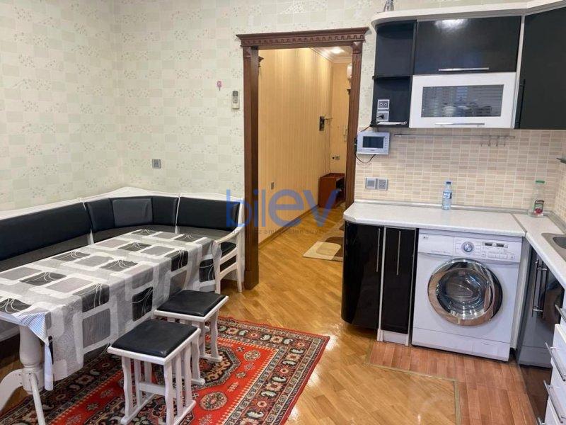 Kirayə (aylıq) 3 otaqlı Yeni Tikili  132m², Bakı