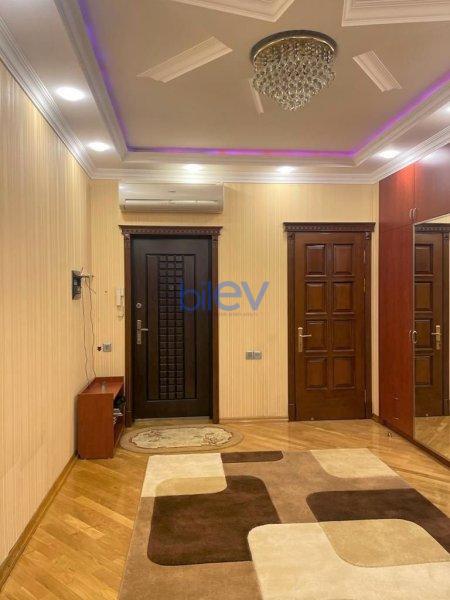 Kirayə (aylıq) 3 otaqlı Yeni Tikili  132m², Bakı