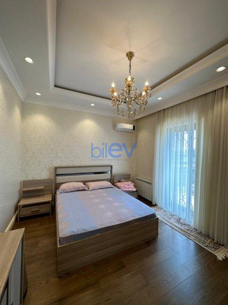 Satılır 7 otaqlı Bağ evi  500m², Bakı