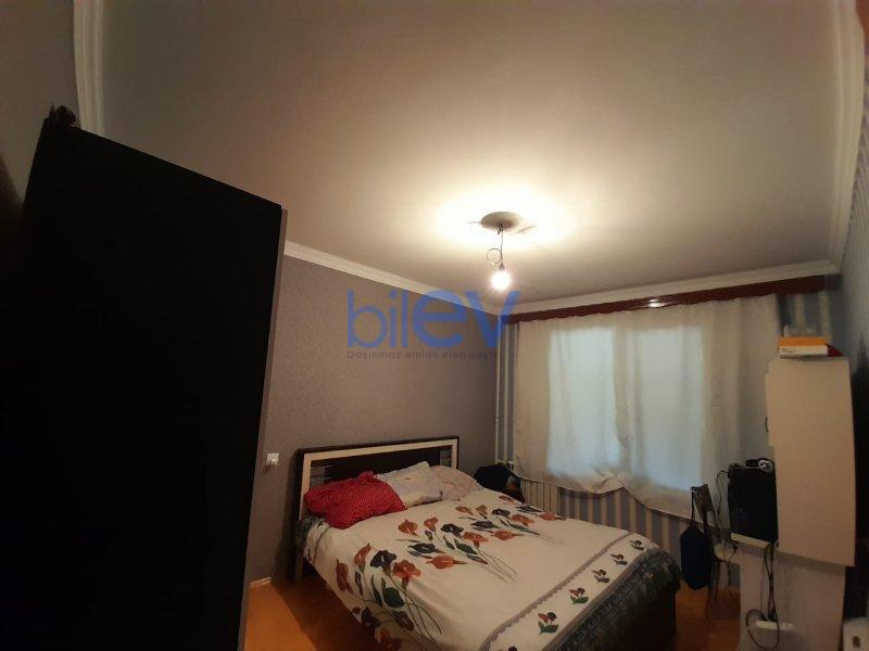 Satılır 4 otaqlı Köhnə Tikili  100m², Bakı