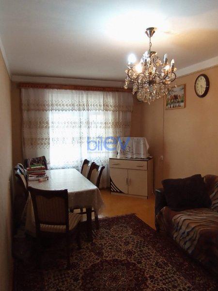 Satılır 4 otaqlı Köhnə Tikili  100m², Bakı