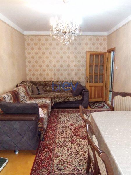 Satılır 4 otaqlı Köhnə Tikili  100m², Bakı
