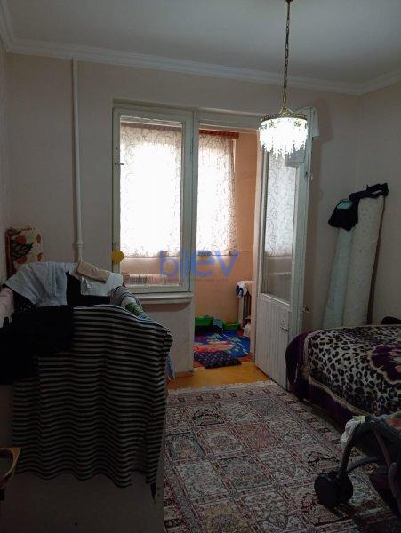 Satılır 4 otaqlı Köhnə Tikili  100m², Bakı