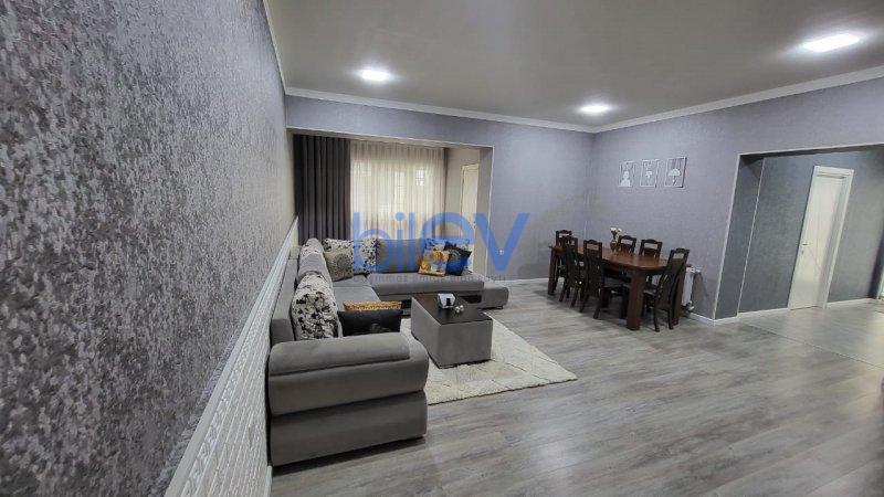 Satılır 5 otaqlı Həyət evi  280m², Bakı