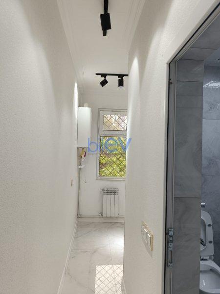 Satılır 3 otaqlı Köhnə Tikili  70m², Bakı