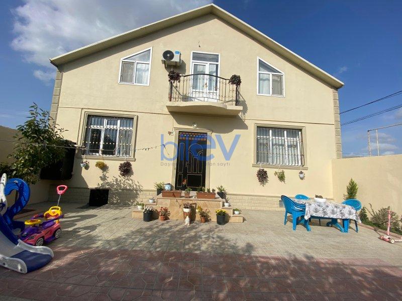 Satılır 6 otaqlı Həyət evi  200m², Bakı