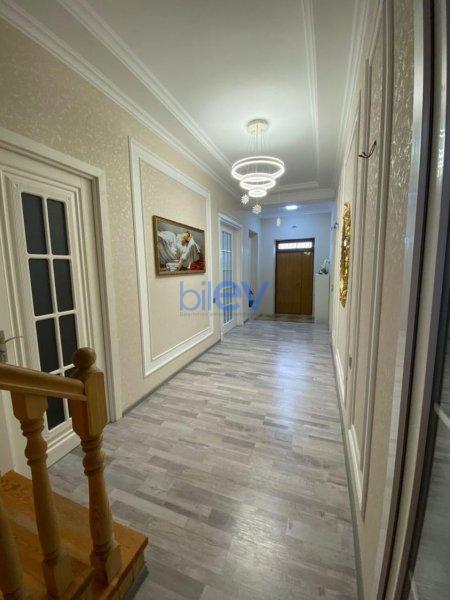 Satılır 6 otaqlı Həyət evi  200m², Bakı
